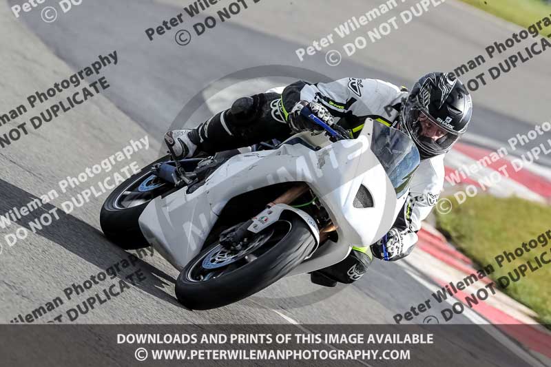 donington no limits trackday;donington park photographs;donington trackday photographs;no limits trackdays;peter wileman photography;trackday digital images;trackday photos